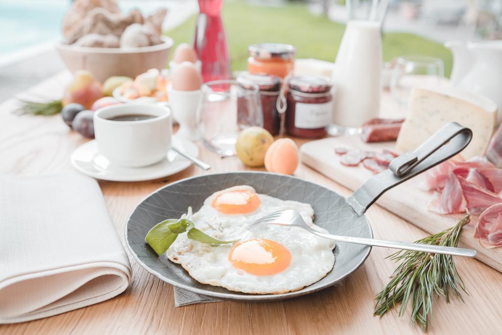 Hotel Tiefenbrunn Gardensuites & Breakfast Lana Exterior photo
